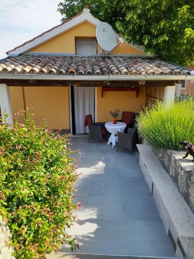 Appartement Kuca Za Odmor Lana à Kršan Extérieur photo